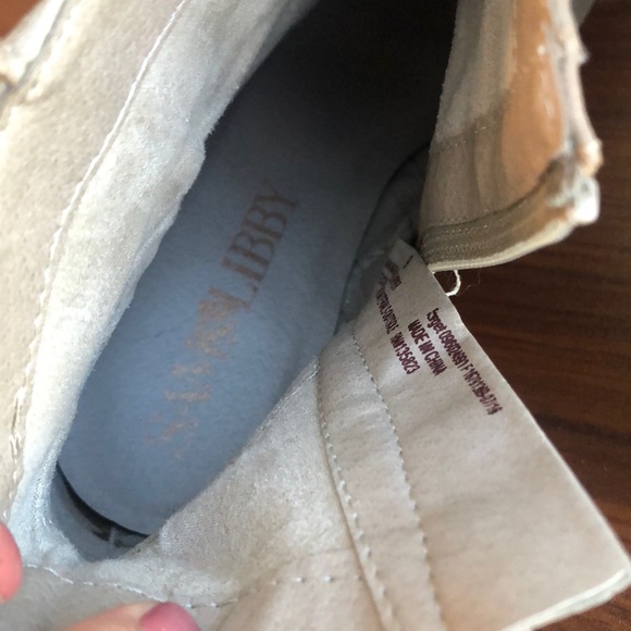 Boots - Picture 5 of 5